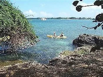 Carib Beach Apartments Negril 2*,
